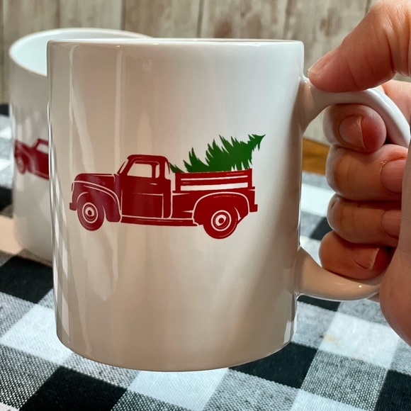 ⤵️ DesignPAC Red truck Mugs Set of 2 with faux whipped cream - Picture 8 of 15